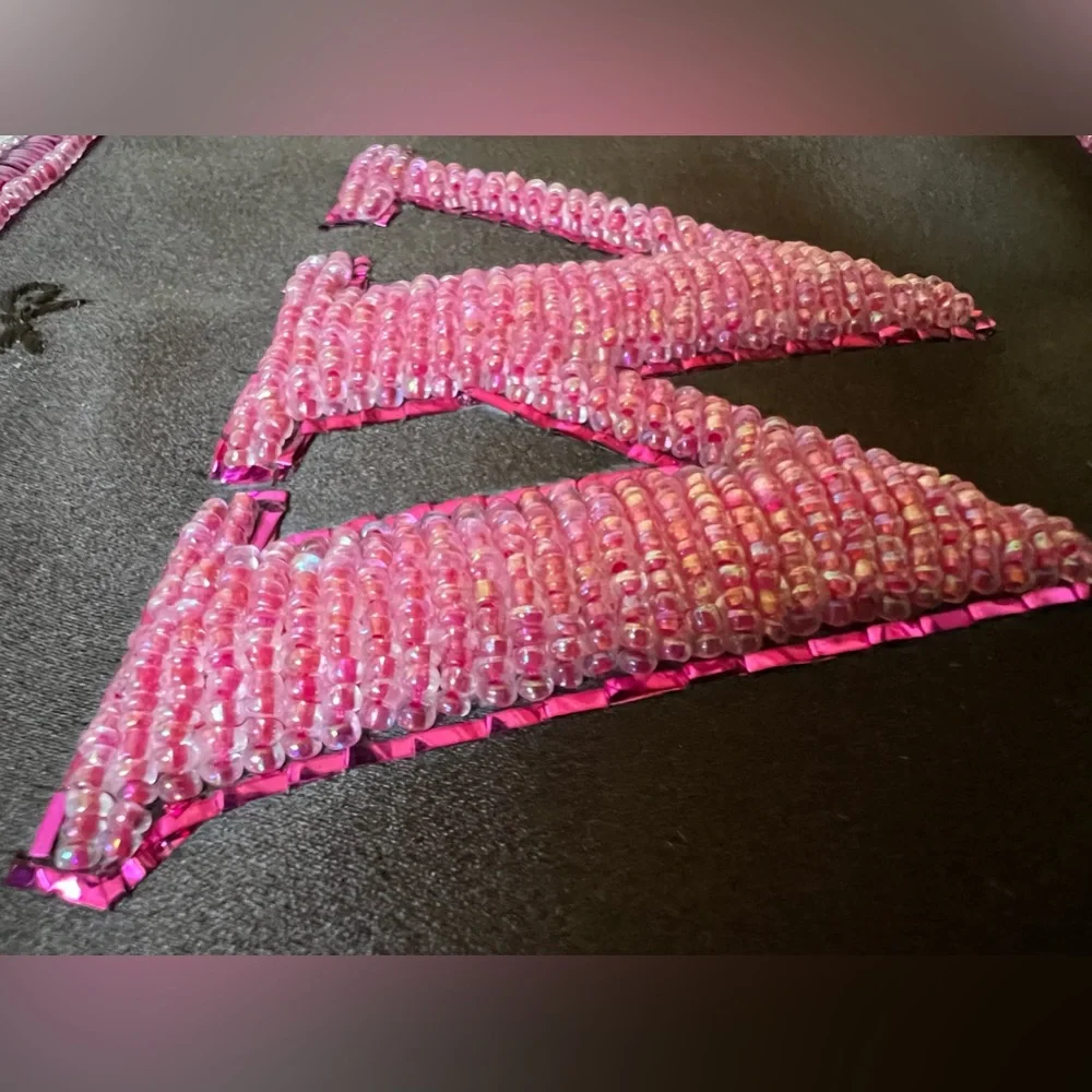 ANYA HINDMARCH small silk zip purse/ pouch with metallic threading and beadwork - Picture 4 of 7